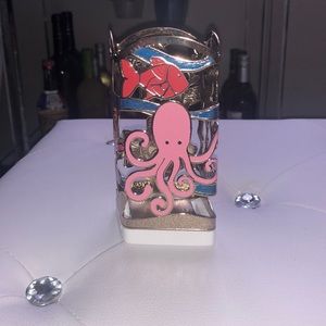 Soap holder